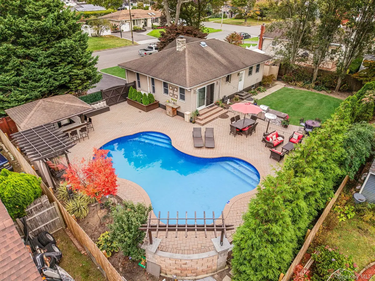 262 W 9th Street, Deer Park, NY 11729 - #1