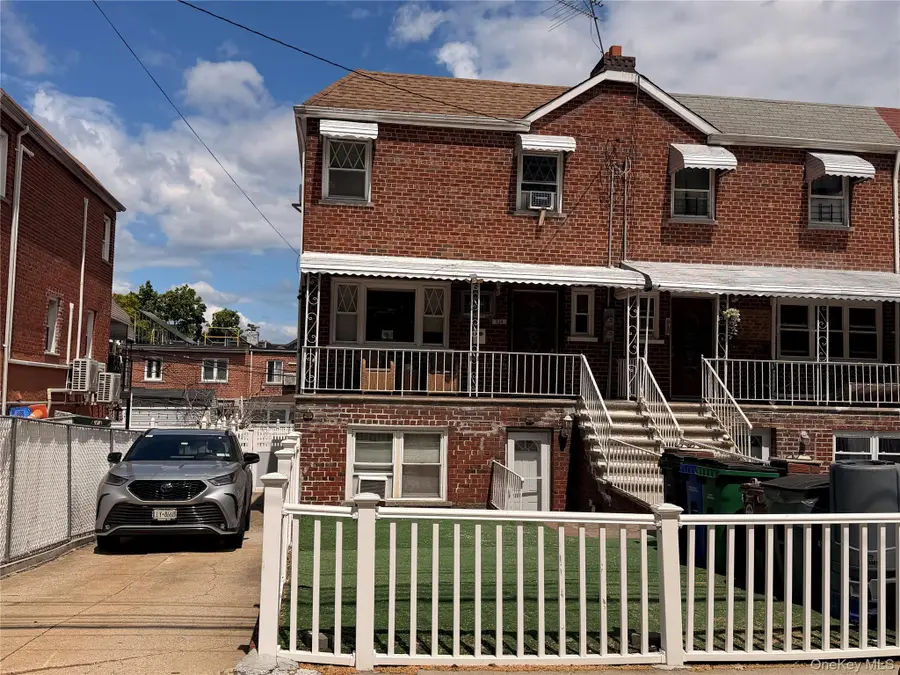 934 Balcom Avenue, Bronx, NY 10465 - #2