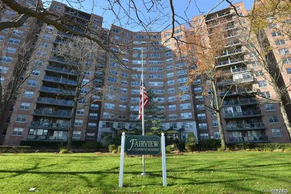 61-20 Grand Central #B 708, Forest Hills, NY 11375