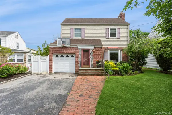 6 Newkirk Avenue, East Rockaway, NY 11518