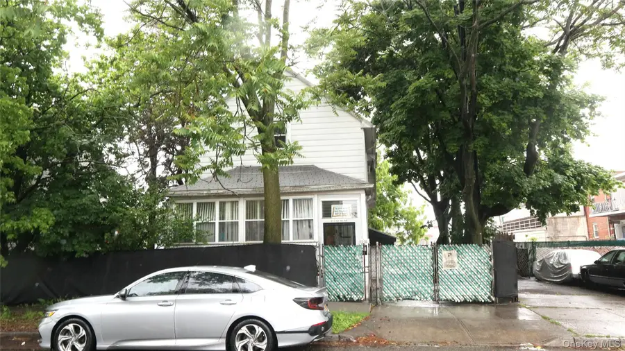 211-53 46th Avenue, Bayside, NY 11361 - #3
