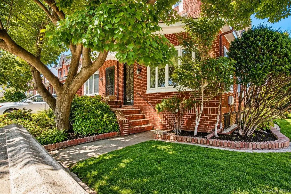 85-65 67th Drive, Rego Park, NY 11374 - #1