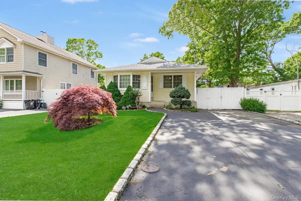 30 Paul Drive, Mastic, NY 11950 - #1