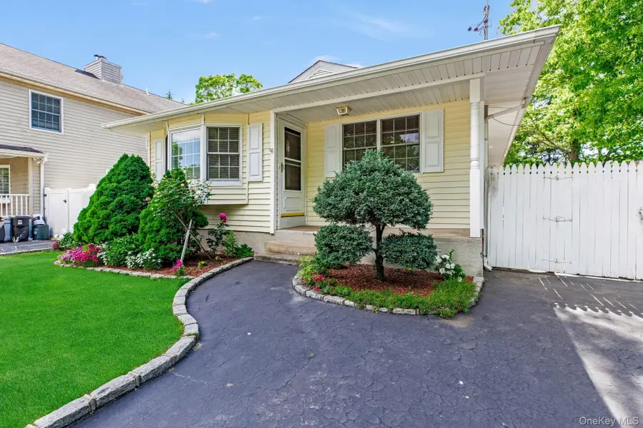 30 Paul Drive, Mastic, NY 11950 - #2