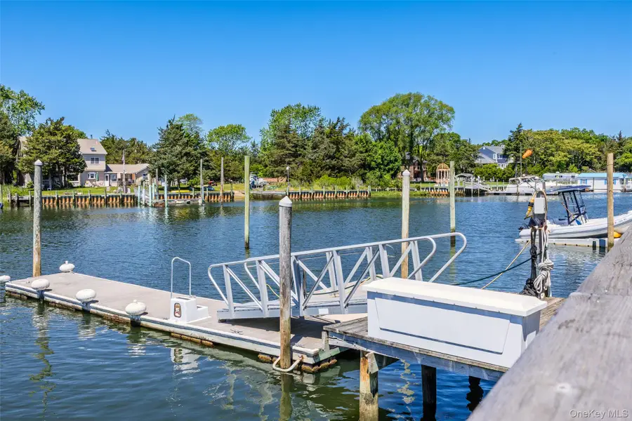81 Beach Road, Aquebogue, NY 11901 - #3