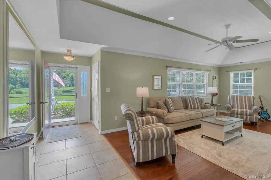 2201 Pebble Beach Path #2201, Riverhead, NY 11901 - #2