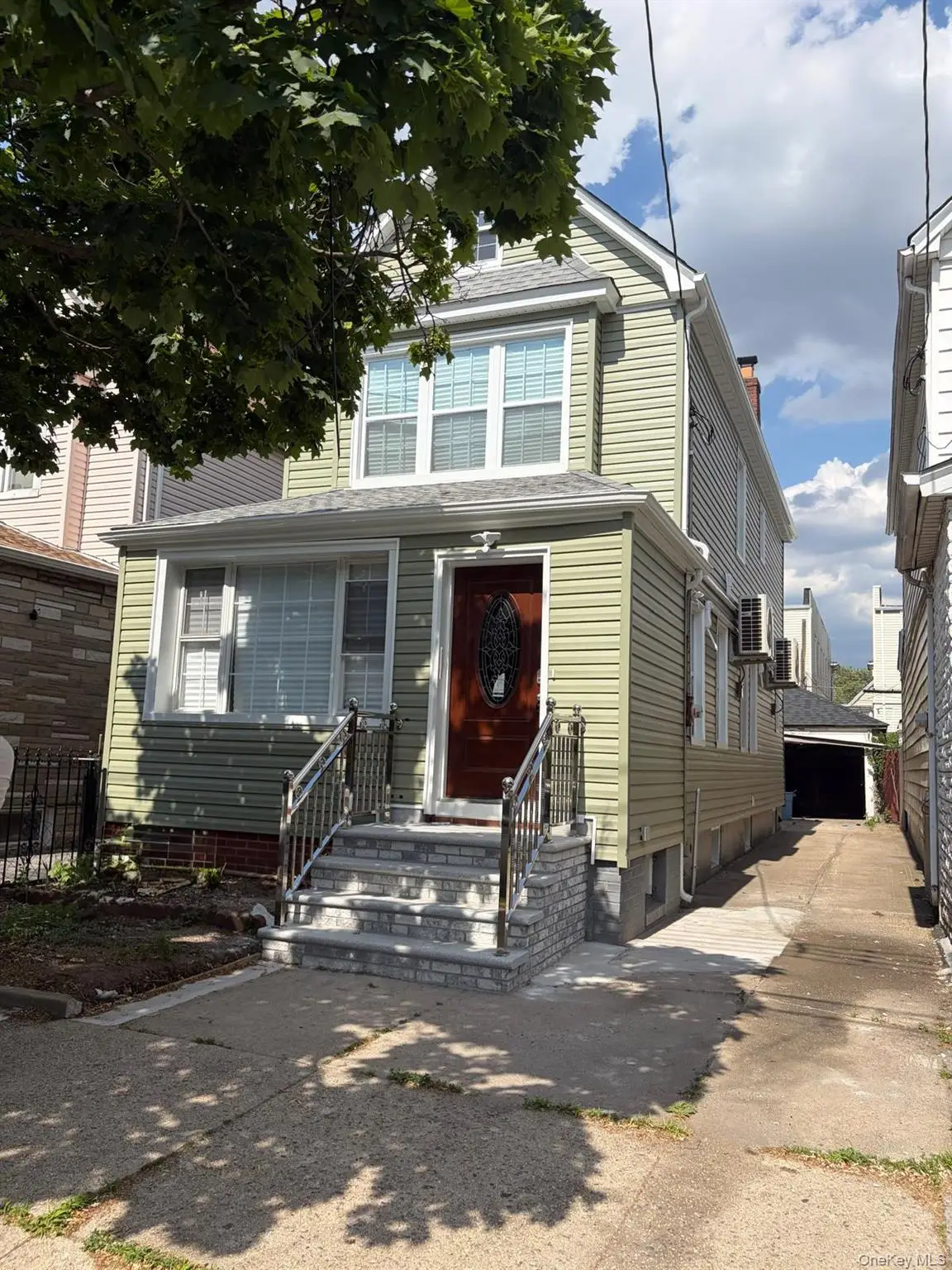 10431 113th Street, South Richmond Hill, NY 11419 - #1