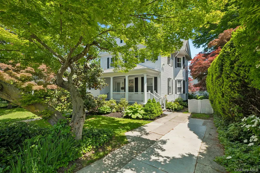 54 W Neck Road, Huntington, NY 11743 - #2