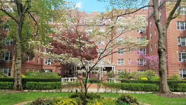 77-35 113th Street #1F, Forest Hills, NY 11375