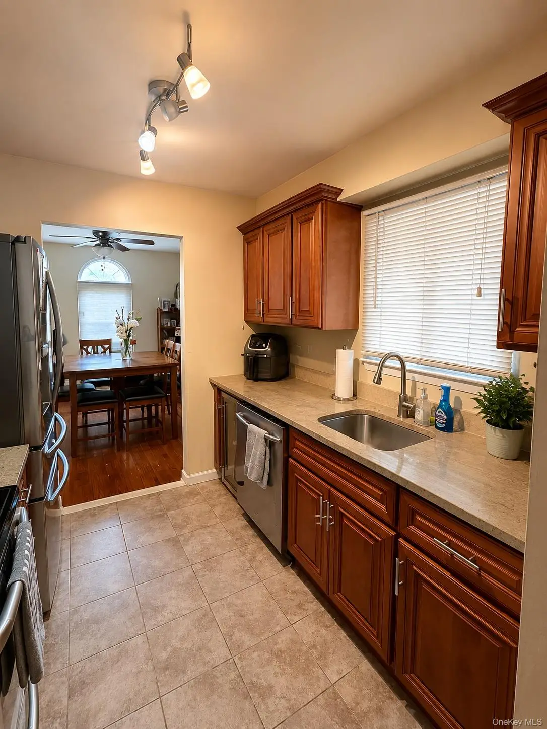4 Granada Crescent #21, White Plains, NY 10603 - #1