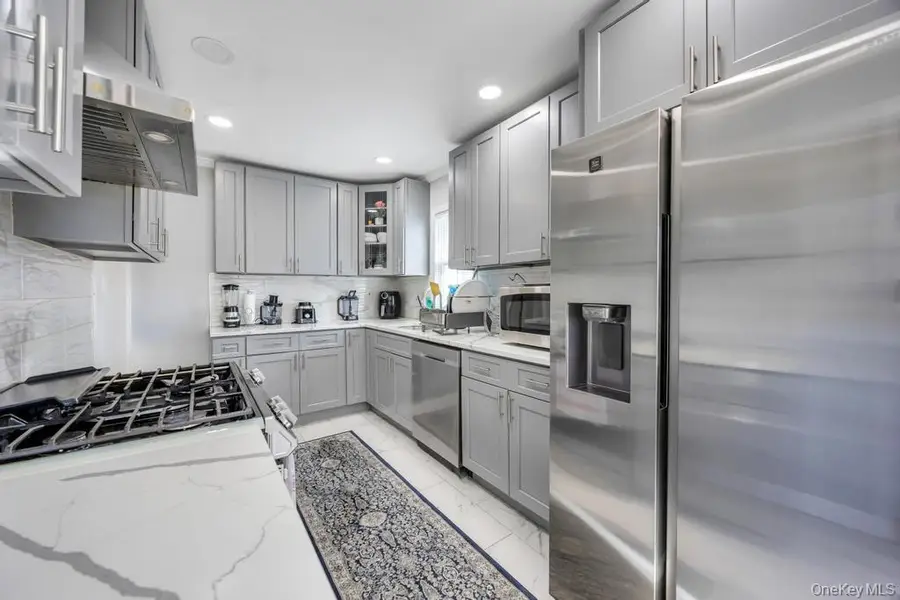 48 Liberty Avenue, Mineola, NY 11501 - #2