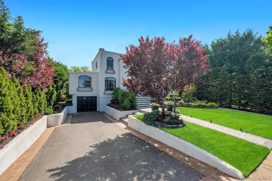 357 Wynsum Avenue, Merrick, NY 11566 - #2