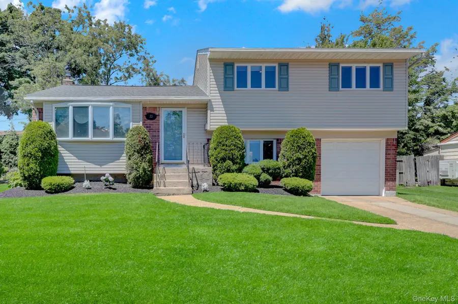 33 Brook Path, Plainview, NY 11803 - #2
