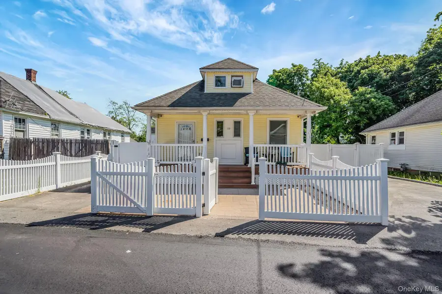 119 N 1st Avenue, Bay Shore, NY 11706 - #2