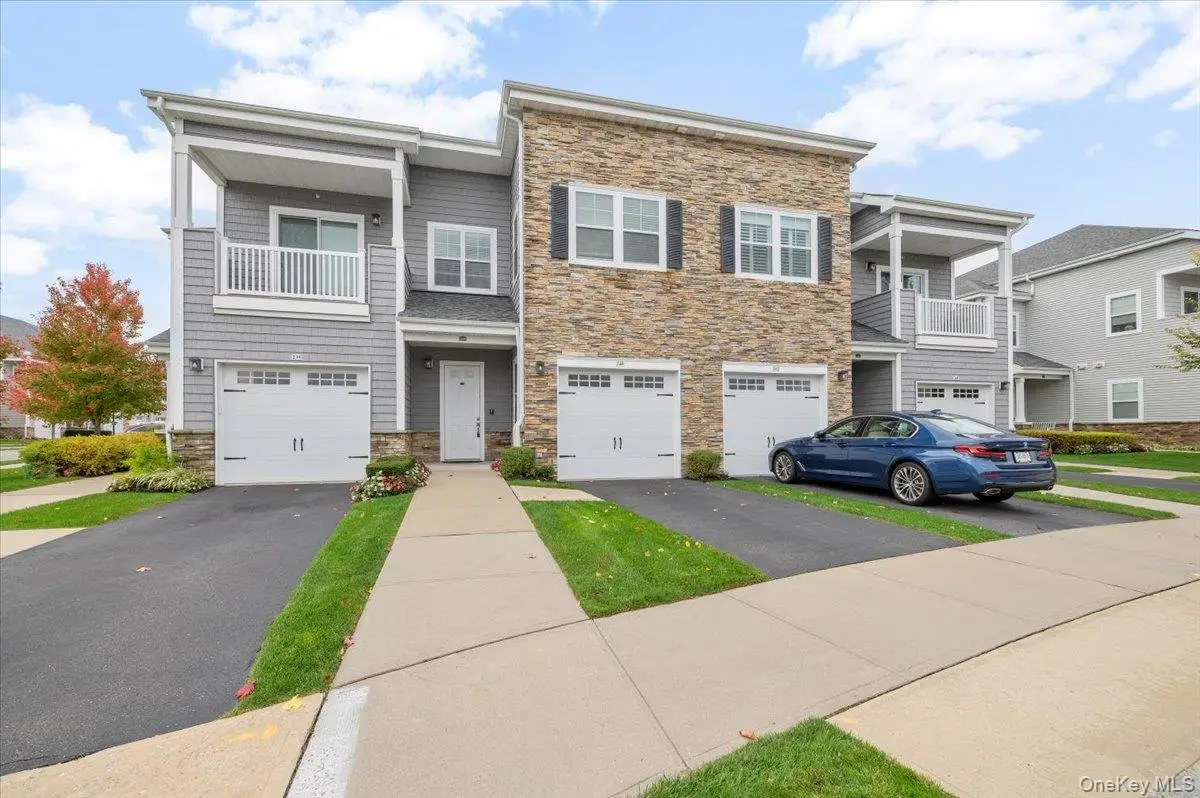 240 Fall Court, Elwood, NY 11731 - #1