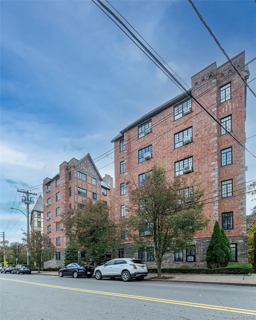 45 Pondfield Road W #1G, Bronxville, NY 10708 - #2