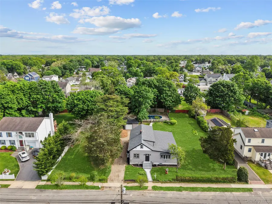 74 Lincoln Avenue, Islip Terrace, NY 11752 - #2