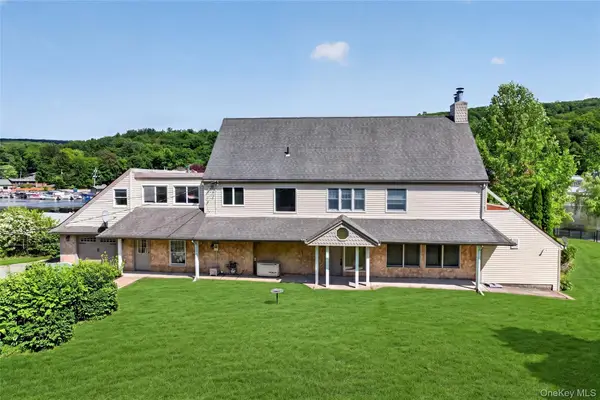 2 Grove Avenue, Greenwood Lake, NY 10925