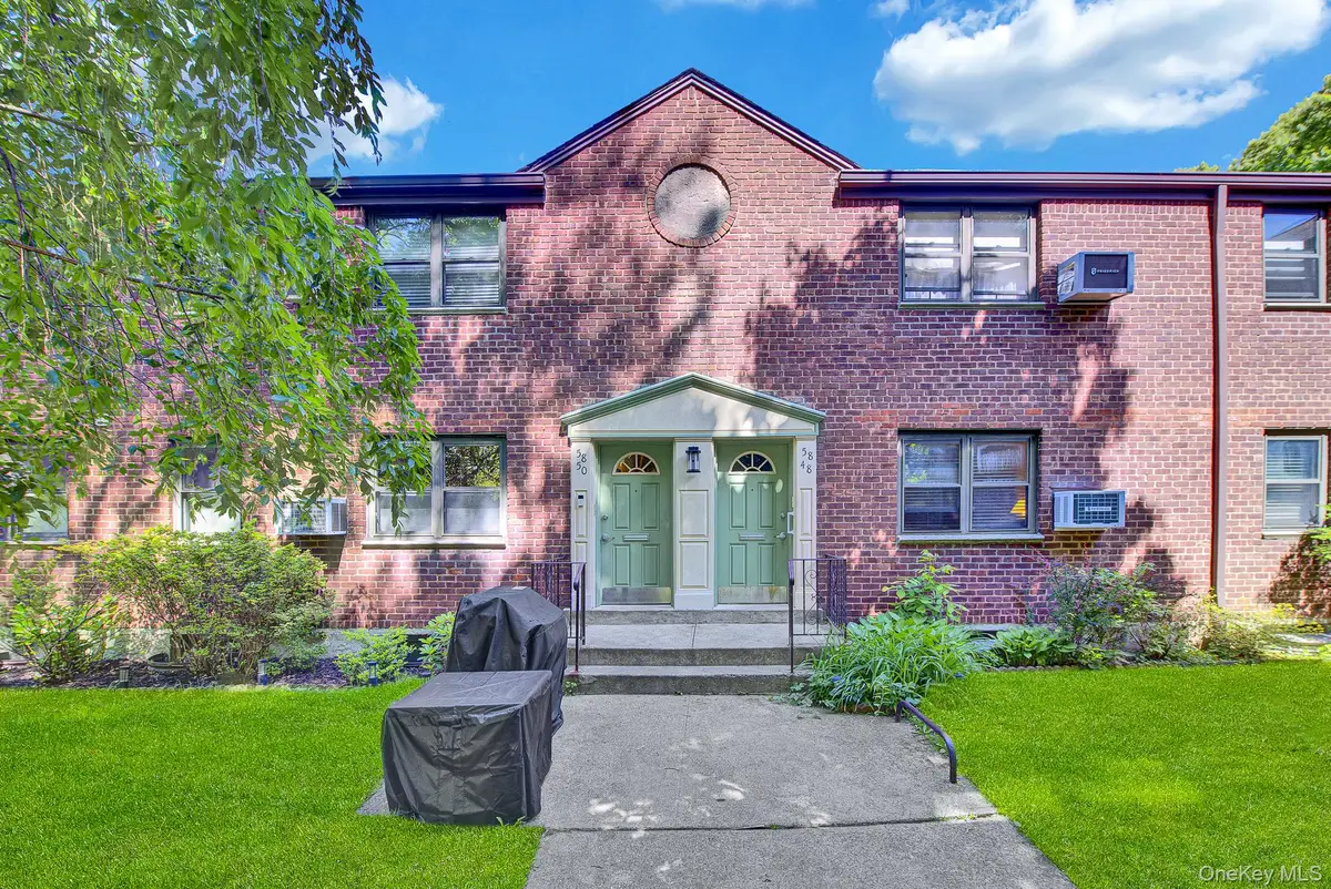 5850 246th Crescent #C7, Douglaston, NY 11362 - #1