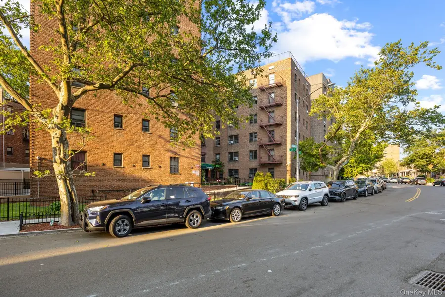 139-05 85 Drive #6E, Briarwood, NY 11435 - #2
