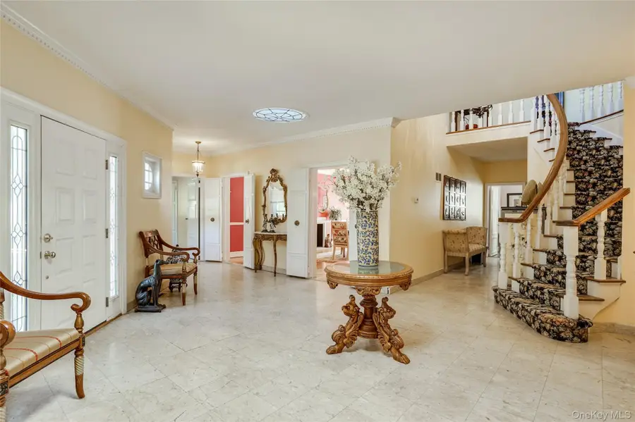 274 River Road, Smithtown, NY 11787 - #2