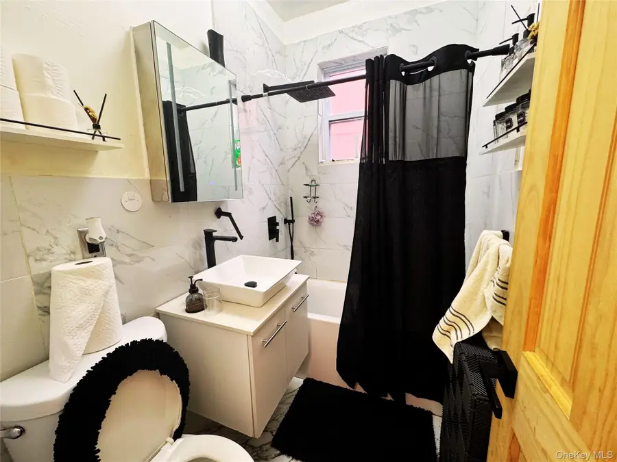 4621 Matilda Avenue, Bronx, NY 10470 - #3