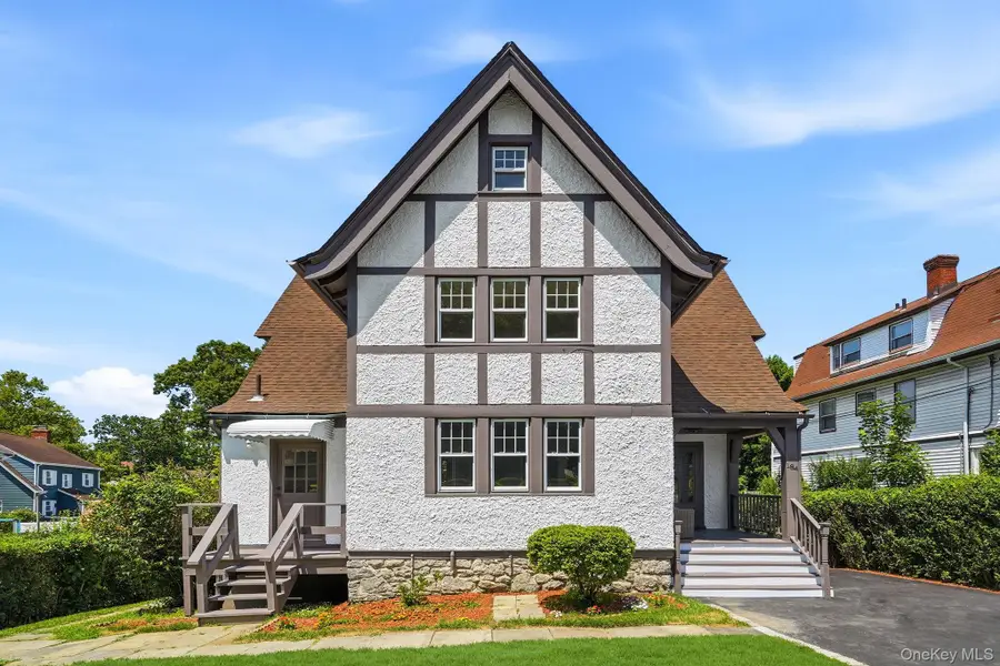 184 W Post Road, White Plains, NY 10606 - #2