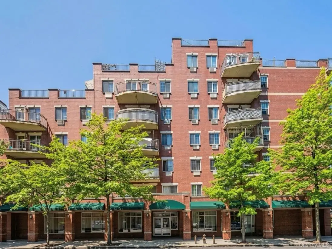 35-06 Leavitt Street #6C, Flushing, NY 11354 - #1