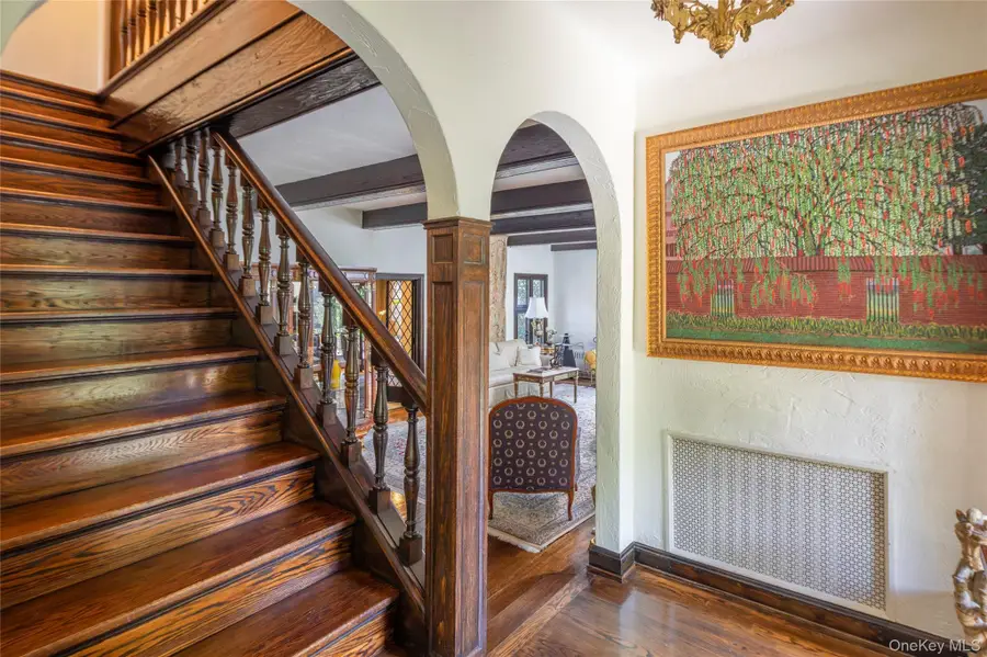 18 Hemlock Road, Bronxville, NY 10708 - #3