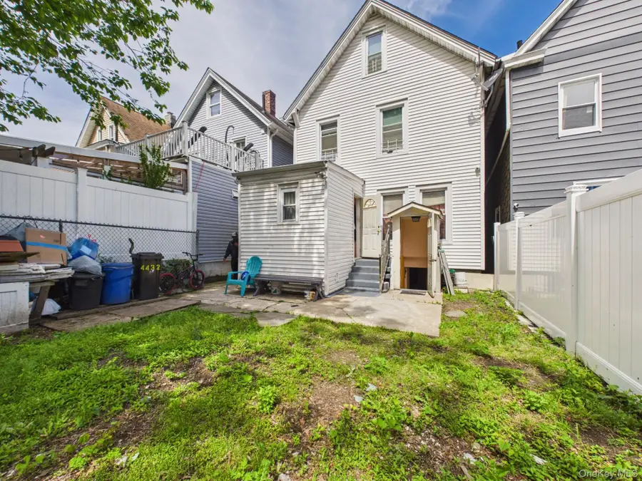 4432 Carpenter Avenue, Bronx, NY 10470 - #3