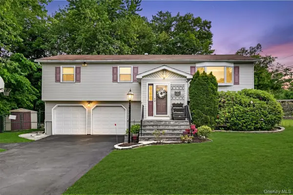 7 Spur Drive, Nanuet, NY 10954