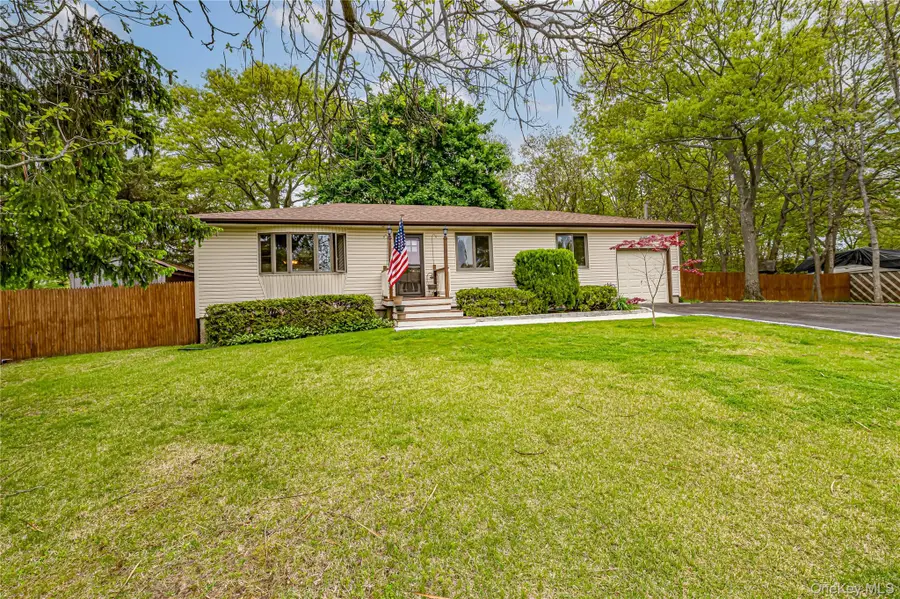 9 Beach Avenue, Port Jefferson Station, NY 11776 - #2