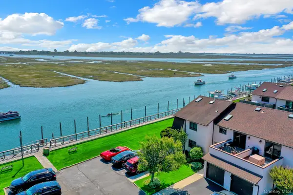 1 Anchorage Way #601, Freeport, NY 11520