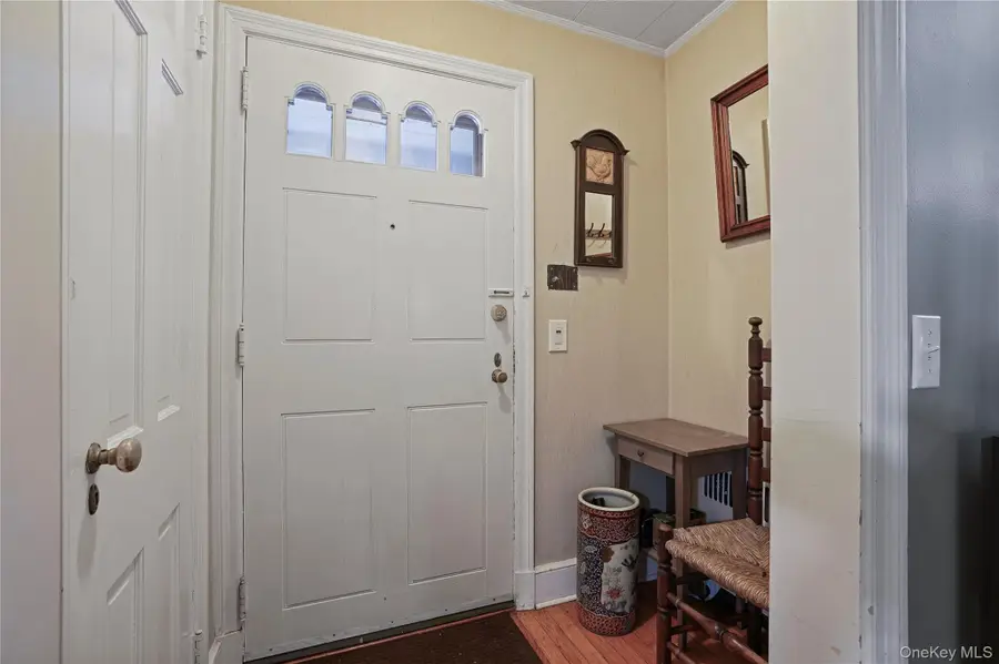 9 Whittier Street, Hartsdale, NY 10530 - #3