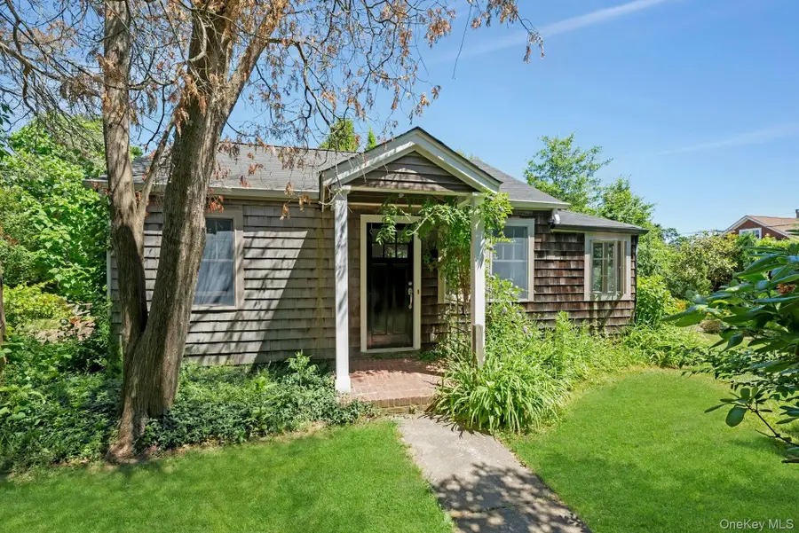 1100 7th Street, Greenport, NY 11944 - #2