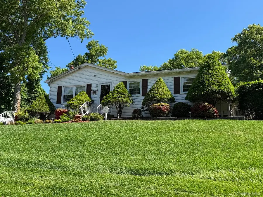 3 Commack Road, Sound Beach, NY 11789 - #3
