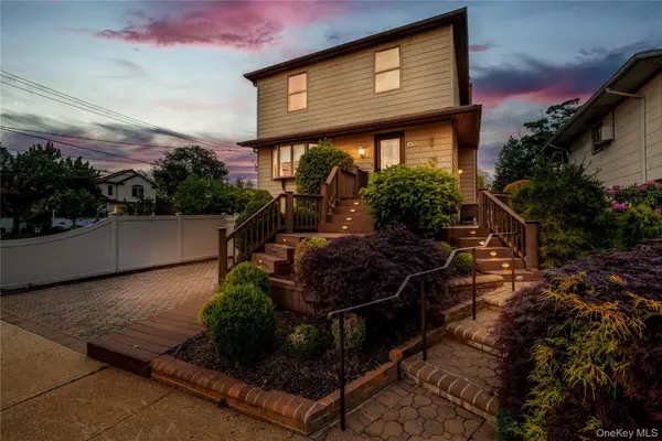 2575 Bayview Avenue, Wantagh, NY 11793