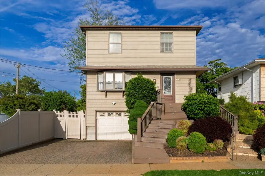 2575 Bayview Avenue, Wantagh, NY 11793 - #3