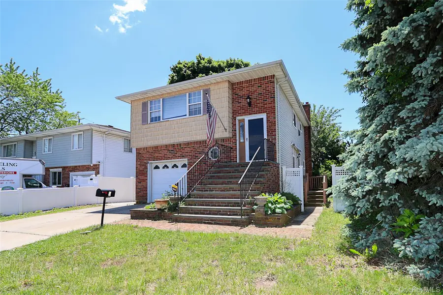 4 Patricia Court, Bethpage, NY 11714 - #3