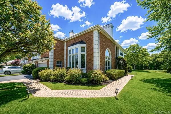86 Hamlet Drive, Commack, NY 11725