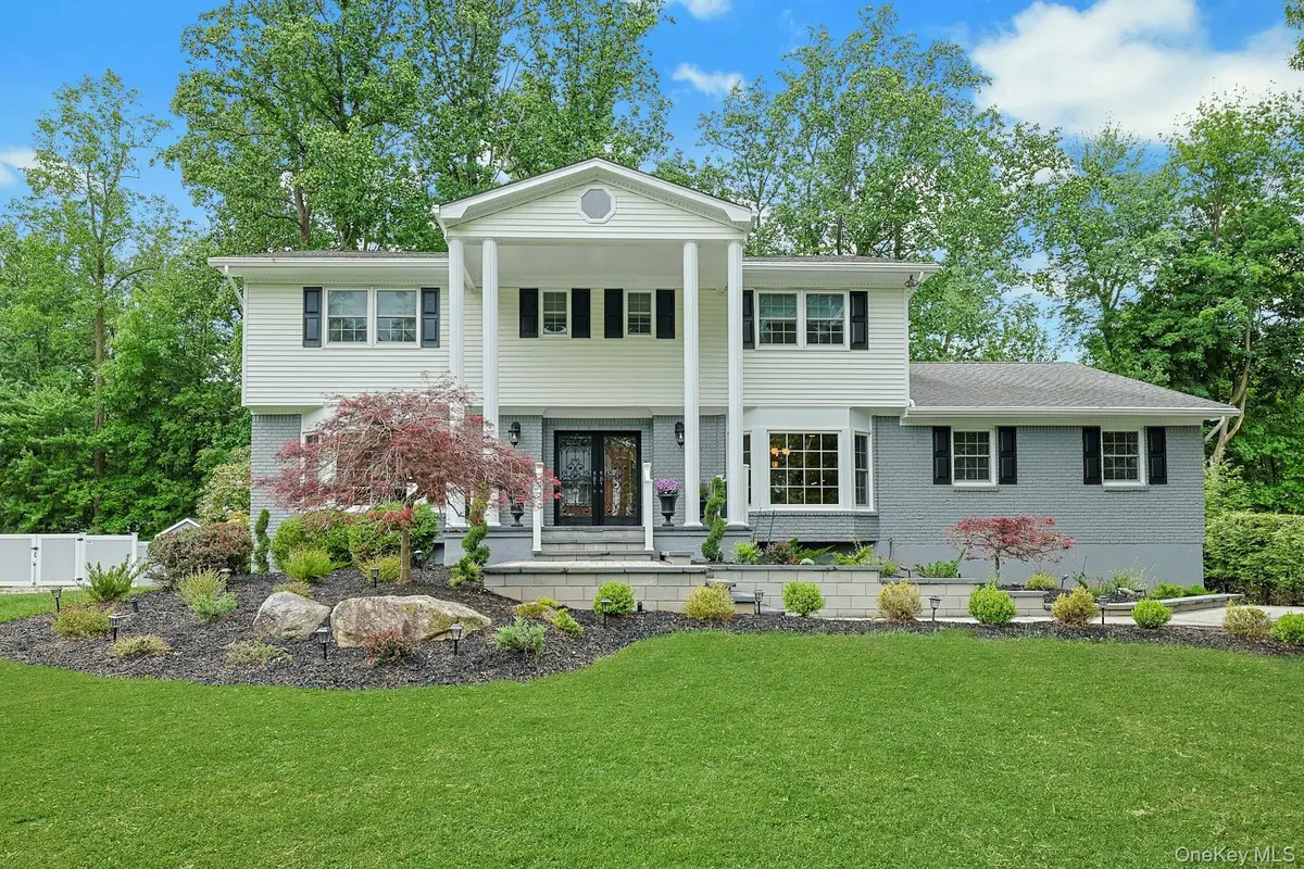 8 Dunmore Road, New City, NY 10956 - #1