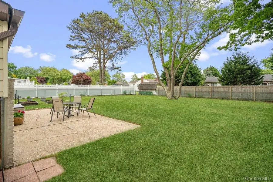 173 Loop Drive, Sayville, NY 11782 - #3
