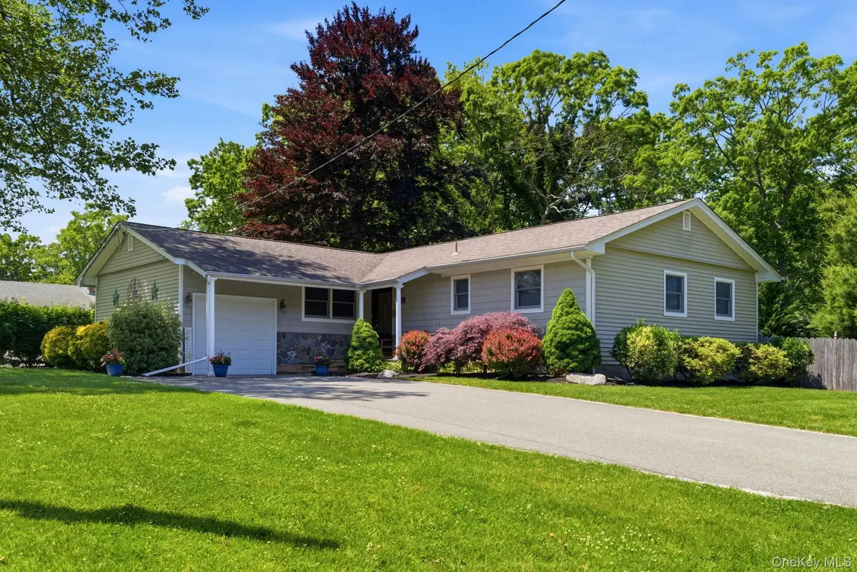1 Camelot Lane, Saint James, NY 11780 - #1