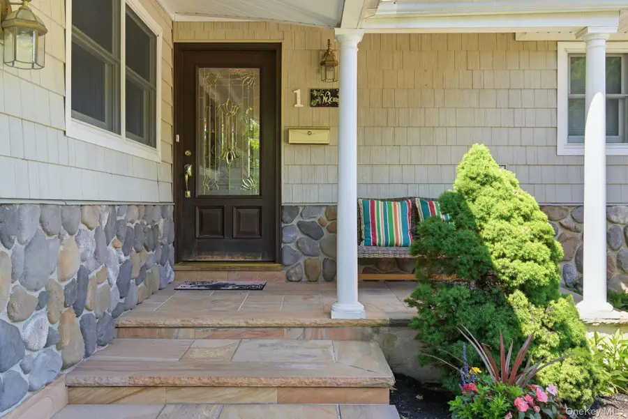 1 Camelot Lane, Saint James, NY 11780 - #3