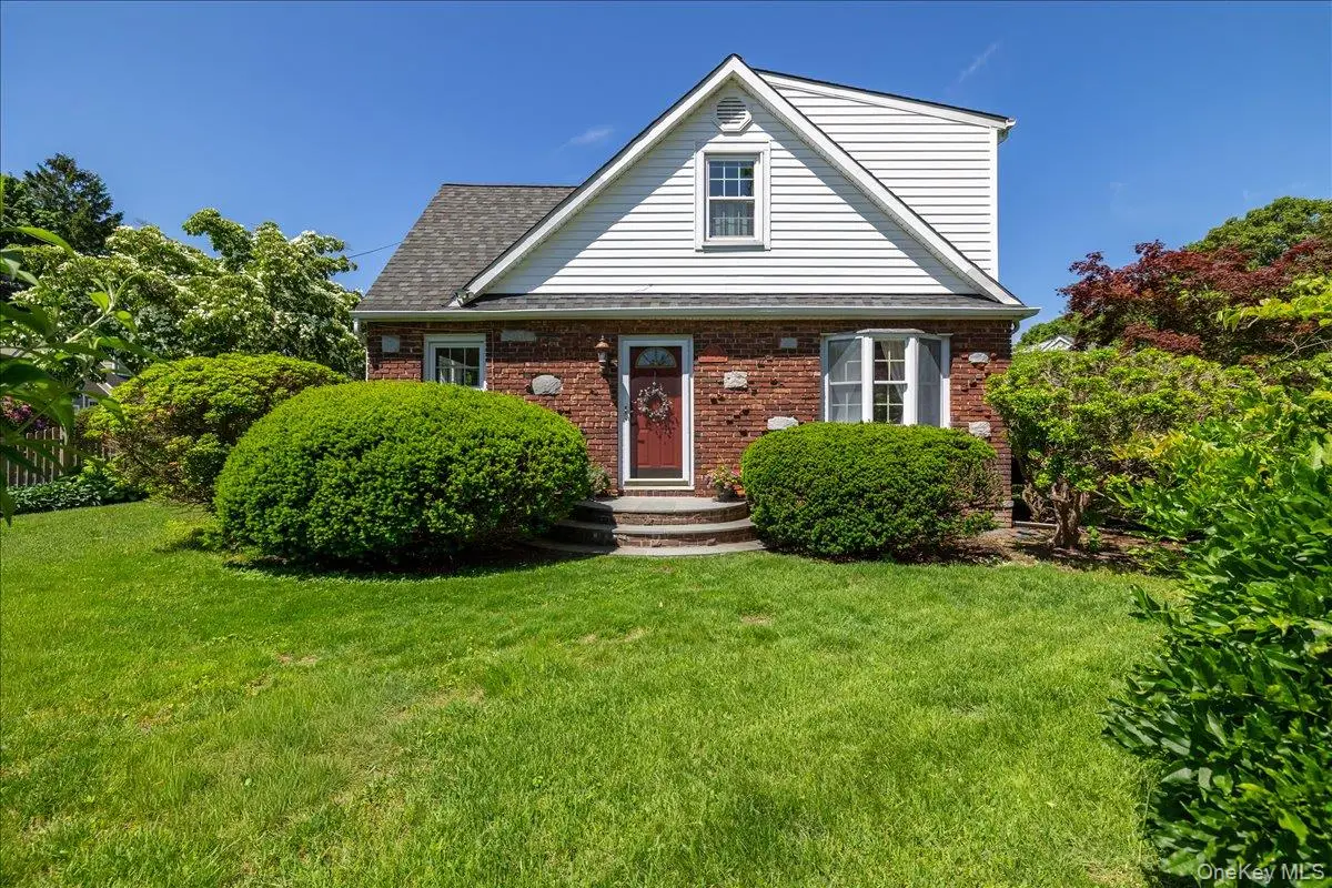 200 Van Buren Street, Centerport, NY 11721 - #1