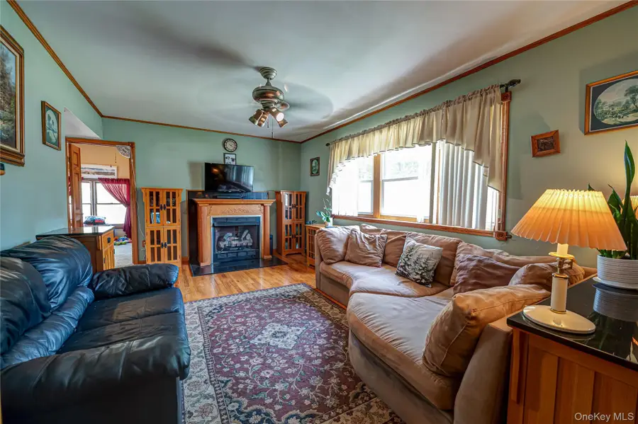 135 Howard Street, Port Jefferson Station, NY 11776 - #2