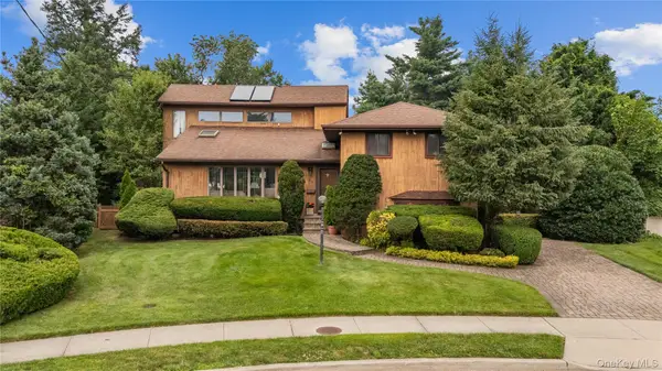 65 Elmtree Lane, Jericho, NY 11753
