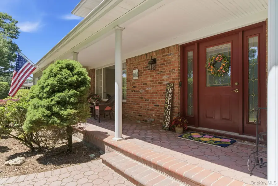 1 Regal Court, Saint James, NY 11780 - #3