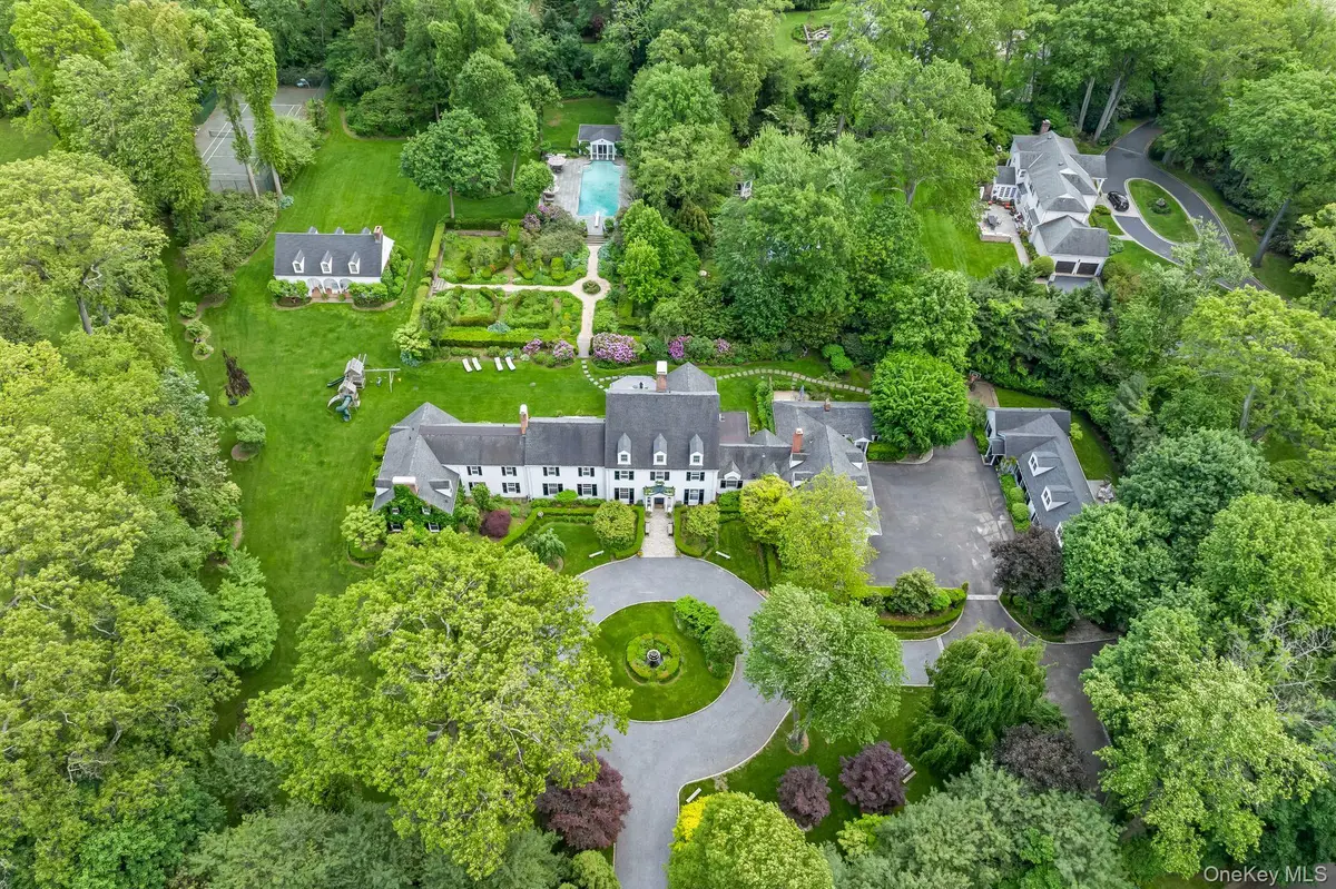 8 Stonegate Lane, Old Brookville, NY 11545 - #1