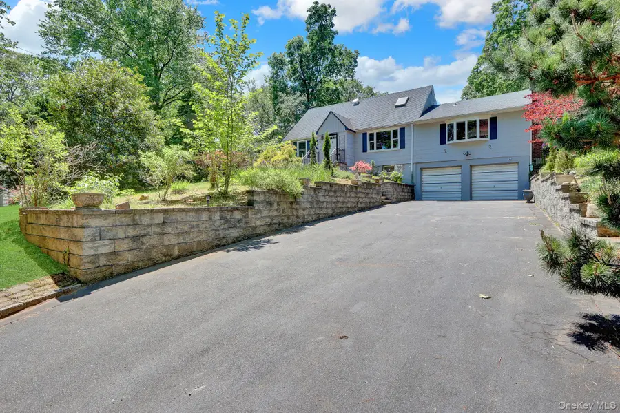 100 Elwood Road, Northport, NY 11768 - #3